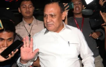 Penyidik KPK Ungkap: Firli Bahuri Bocorkan OTT Sebelum Hasto Ditangkap!