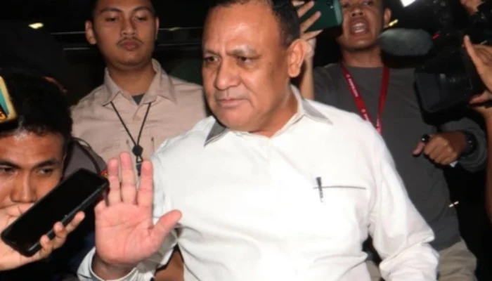 Penyidik KPK Ungkap: Firli Bahuri Bocorkan OTT Sebelum Hasto Ditangkap!