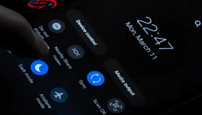 3 Manfaat Dark Mode pada Layar Ponsel: Nyaman dan Efisien