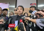 Roy Suryo dan TPUA Serahkan Analisis Keaslian Ijazah Jokowi ke Bareskrim Polri