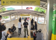 Demo di DPR, Penumpang KRL Dilarang Berhenti di Stasiun Palmerah!