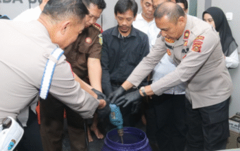 Polda Sumsel Musnahkan Ratusan Gram Sabu-Sabu