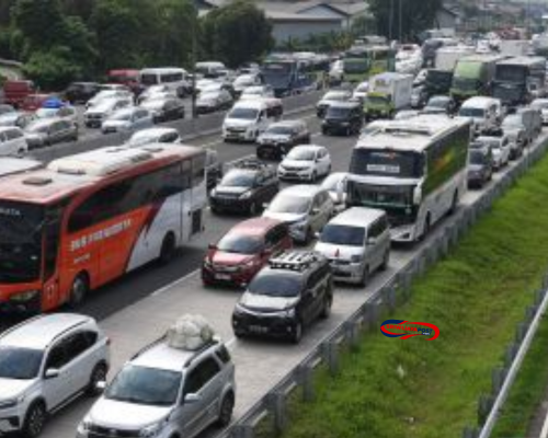 Kesaksian Pemobil Lihat Ban Bocor Massal di Tol Cipularang 2025