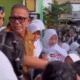 Video Viral Kepala Sekolah di Sumsel Dicopot Ditangisi Para Siswanya, Dituduh Chat Mesum