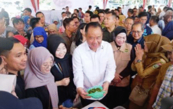 Pemprov Sumsel Gelar Pasar Murah: Wagub Cik Ujang Tekan Inflasi dengan Harga Sembako Diskon!