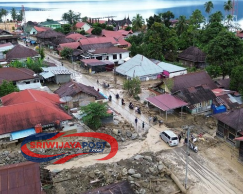 Curah Hujan Tinggi, Maninjau Sumbar Kembali Dilanda Banjir Bandang