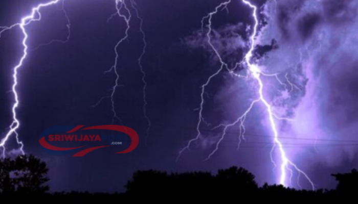 BMKG Peringatkan Cuaca Ekstrem di Sumsel, 10 Daerah Berisiko Longsor dan Banjir