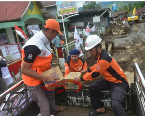 Aksi Nyata PKS Sumsel: Gaji Dewan Dipotong, Bantuan Mengalir ke Korban Bencana