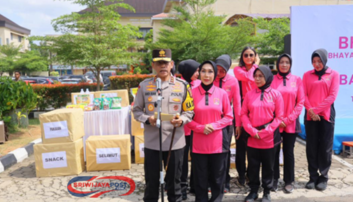 Polda Sumsel Kirimkan Bantuan Logistik untuk Korban Bencana di Aceh dan Sumut