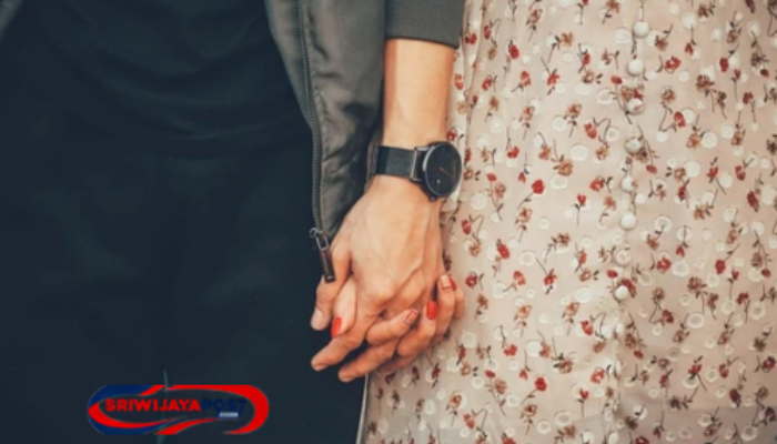 Living Together Artinya Apa? Simak Fakta Lengkap!