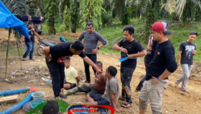 Polda Sumbar Razia Tambang Emas Ilegal, 7 Pelaku Ditangkap 5 Alat Berat Disita